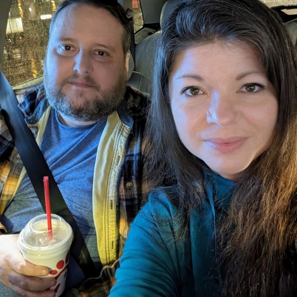 Meet your Posher, Melissa - Picture 2 of 4